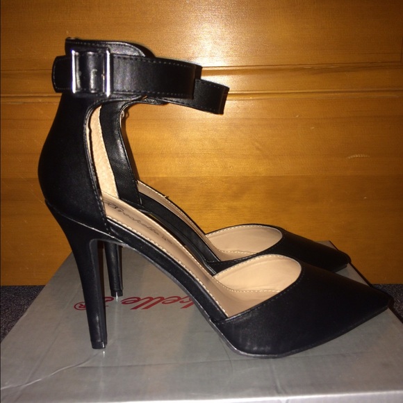 Isabel-31 strappy black heels