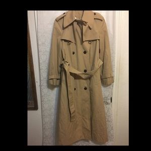 Khaki long trench