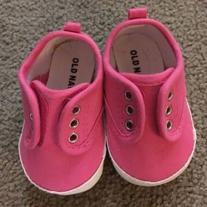 Old navy canvas baby shoes