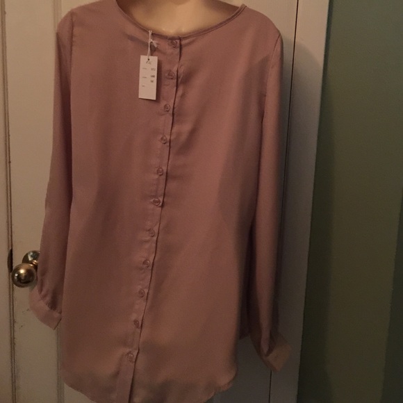 Top - Picture 2 of 4