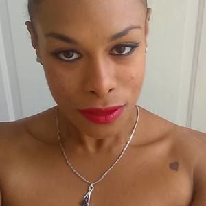 Meet your Posher, Ivette