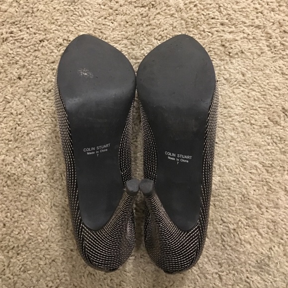 Black platform pumps with contrast stitch detail - Picture 4 of 4