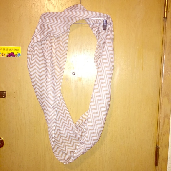 Tan and white chevron infinity scarf