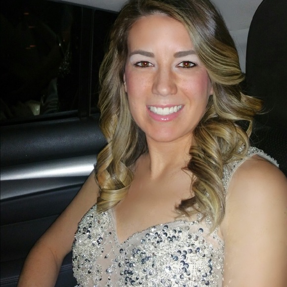 Welcome to my closet jujus_fashion 🤩🌟💛 - Picture 7 of 7