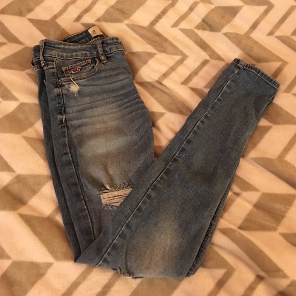 LAST PRICE DROP Hollister super skinny jeans