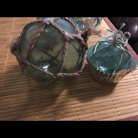 Japanese floating glass - Picture 3 of 4