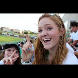 Meet your Posher, Lucy