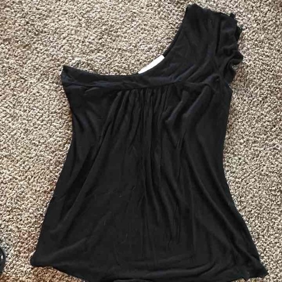 DKNY Sassy One Shoulder Top - Picture 2 of 3