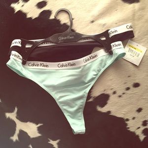 Calvin Klein Mint & Black Thong Set Size Medium