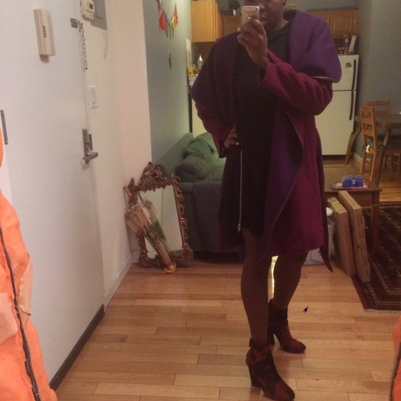 Vince. Robe Coat - Picture 2 of 2