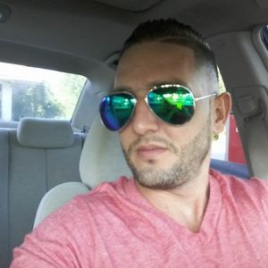 Meet your Posher, Yoan