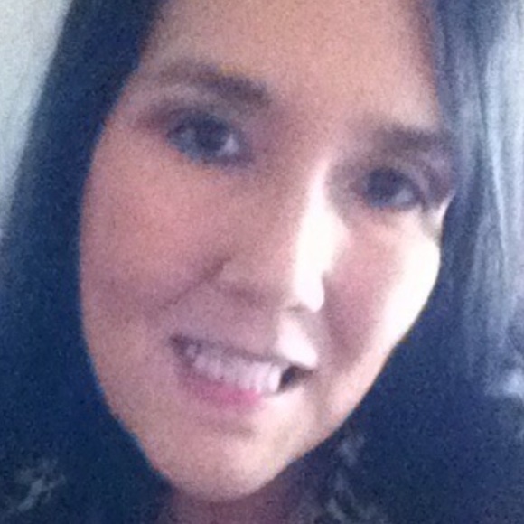 Meet your Posher, Lois