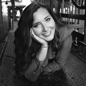 Meet your Posher, Laura