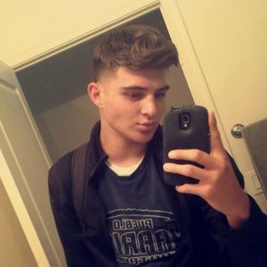 Meet your Posher, Dominick