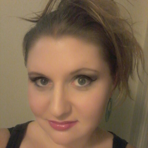 Meet your Posher, Kristina