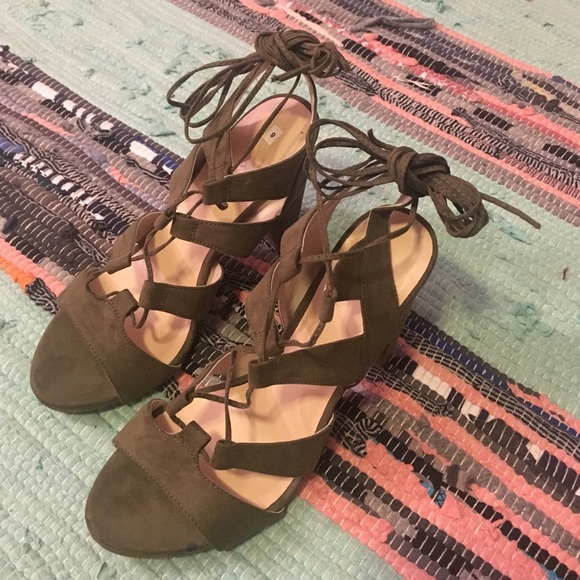 Olive Green Lace Up Chunky Heels