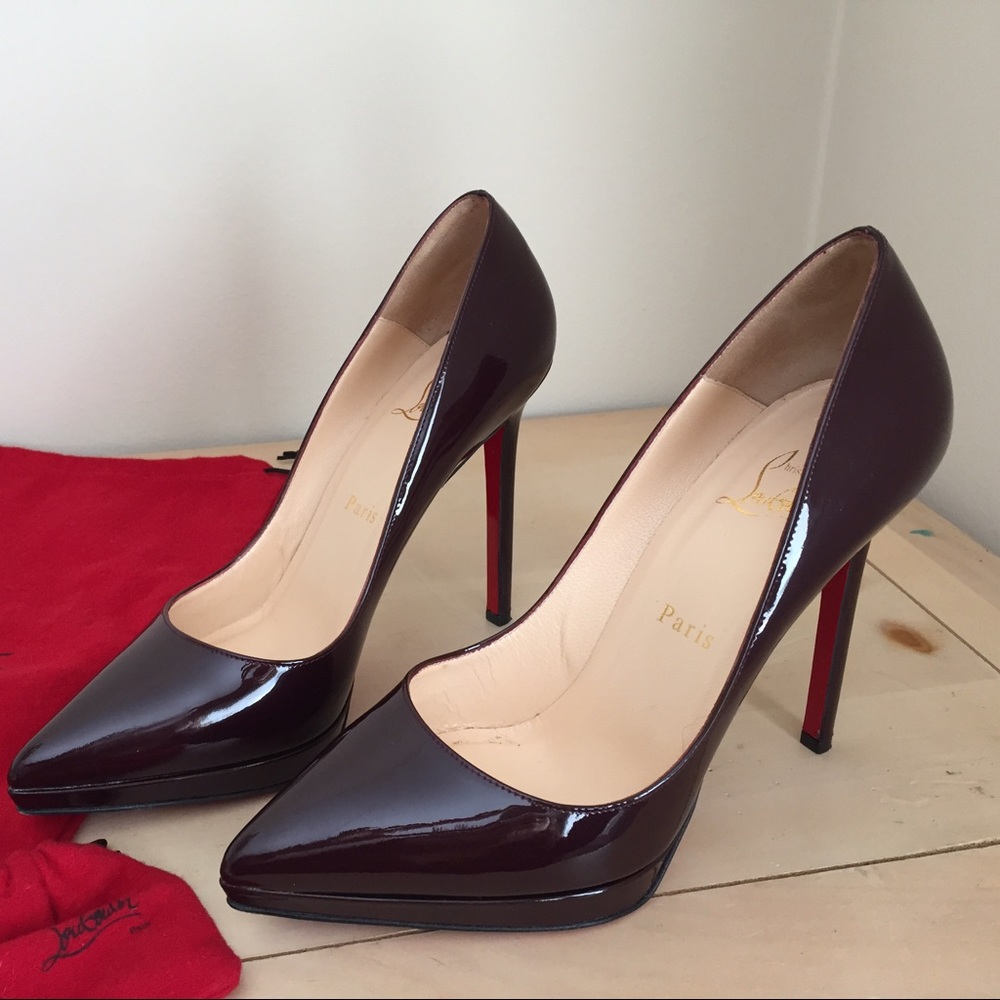 ~~~SOLD~~~Christian Louboutin Stilletos