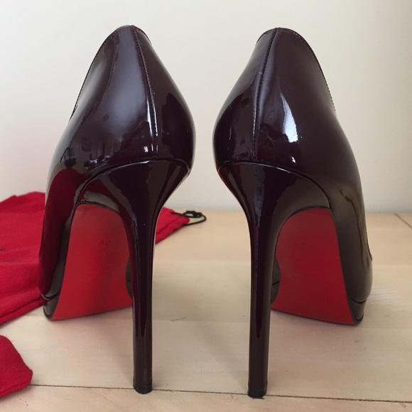 ~~~SOLD~~~Christian Louboutin Stilletos - Picture 4 of 8