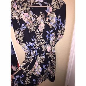Floral dress with pockets
