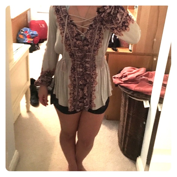 Bohemian laceup top