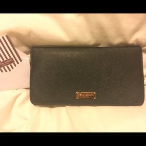*AUTH* Henri Bendel West 57th Double Snap Wallet