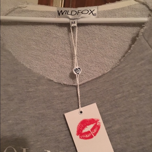 *SOLD*. Rare NWT Wildfox oversized sweatshirt - Picture 4 of 4