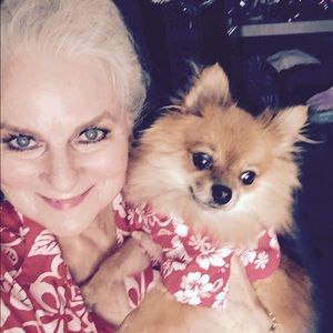 Meet your Posher, Suzanne