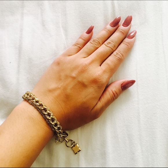 BCBGMAXAZRIA Gold Chain Bracelet - Picture 3 of 3