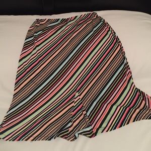 Super cute, colorful skirt !