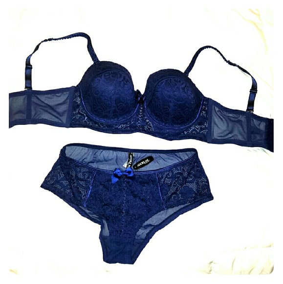 NWT Adore me bra and panty set