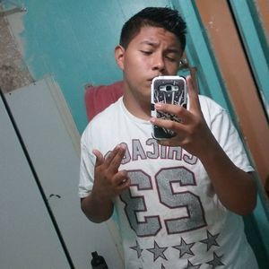 Meet your Posher, Luis