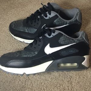 Nike Air Max ON HOLD