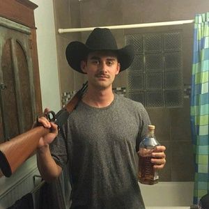 Meet your Posher, Brody