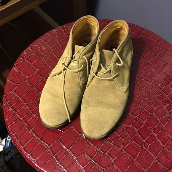 dsw wallabees