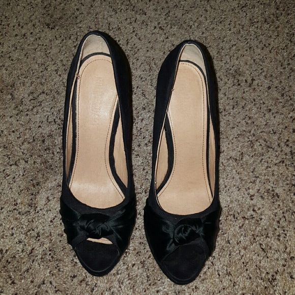 Victoria's Secret Platform Heels by Colin Stuart - Picture 2 of 4