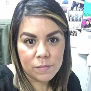 Meet your Posher, Claudia