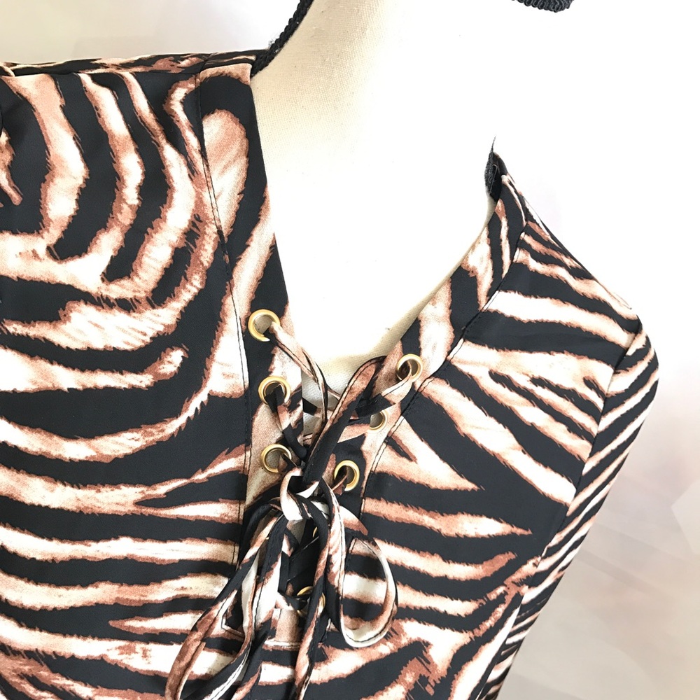 Zebra Print blouse - Picture 2 of 7