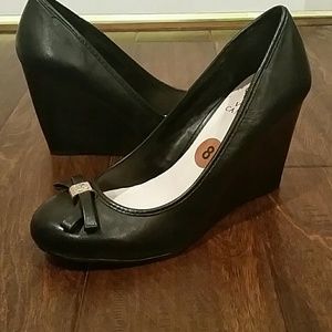 Vince Camuto Morela Leather size 8 New w/o box