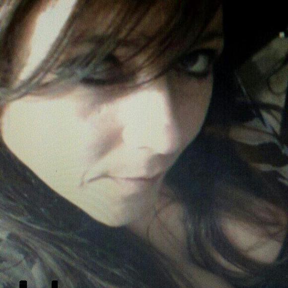 Meet your Posher, Theresa - Picture 1 of 1