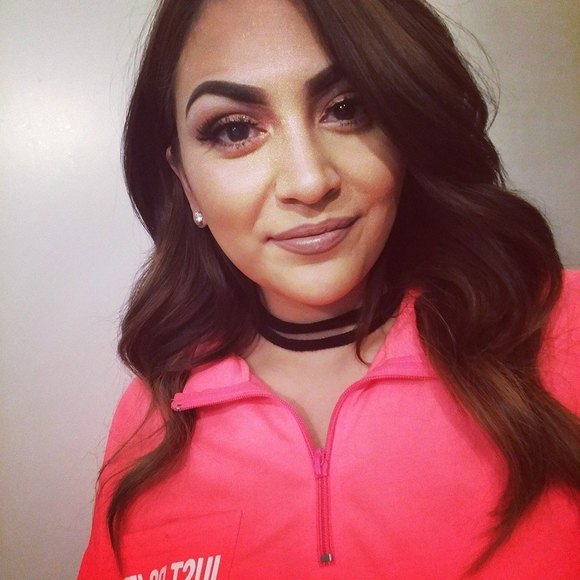 Meet your Posher, Stephanie