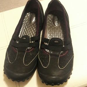 Privo by Clark's shoes - black suede uppers