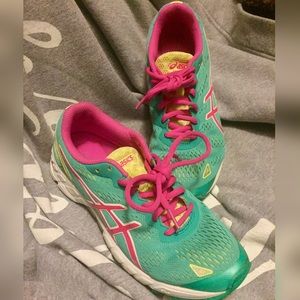 ASICS GEL-DS TRAINER 19 SHOES size 6