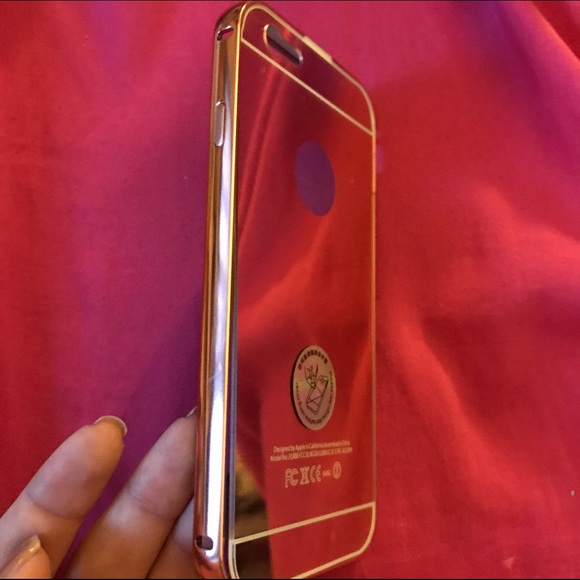 iPhone 6/6s Rose Gold Mirrored Phone Case - Picture 3 of 3