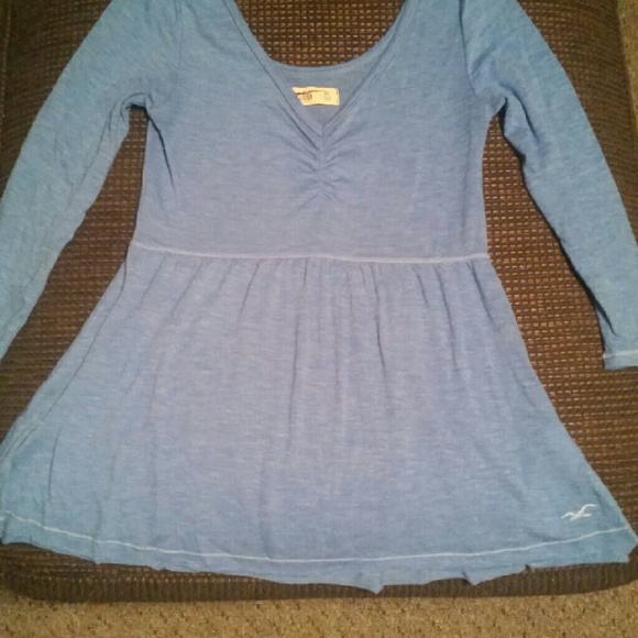 Hollister shirt with 3/4 length sleeves