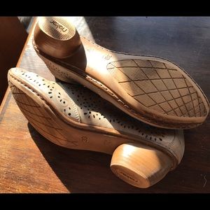 Rieker Shoes - Rieker Lace Up Taupe Tooled Leather Shoes Rieker Shoes - Rieker Lace Up Taupe Tooled Leather Shoes