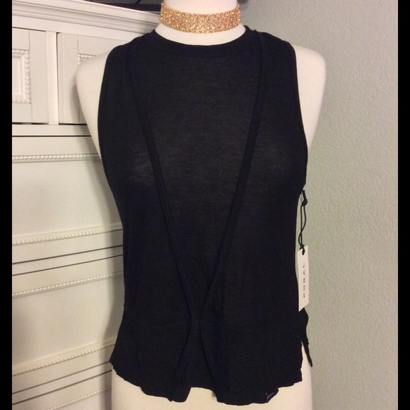 KORAL Activewear Black - Splice Crop Top - Picture 3 of 4
