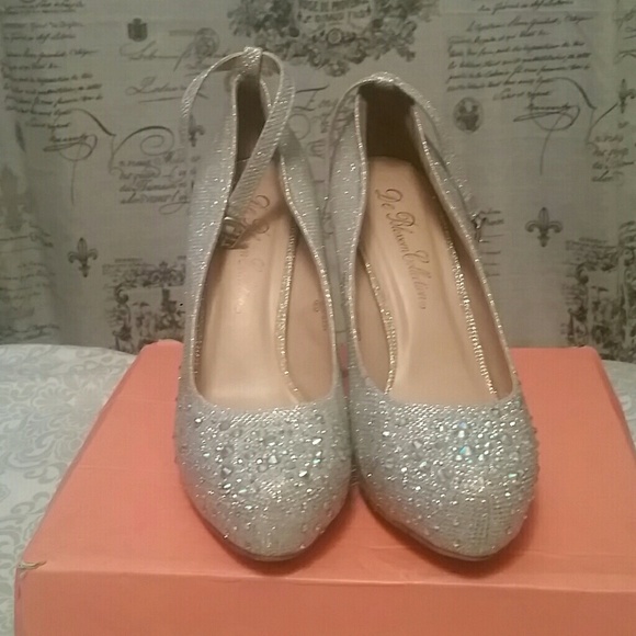 party heels - Picture 2 of 4
