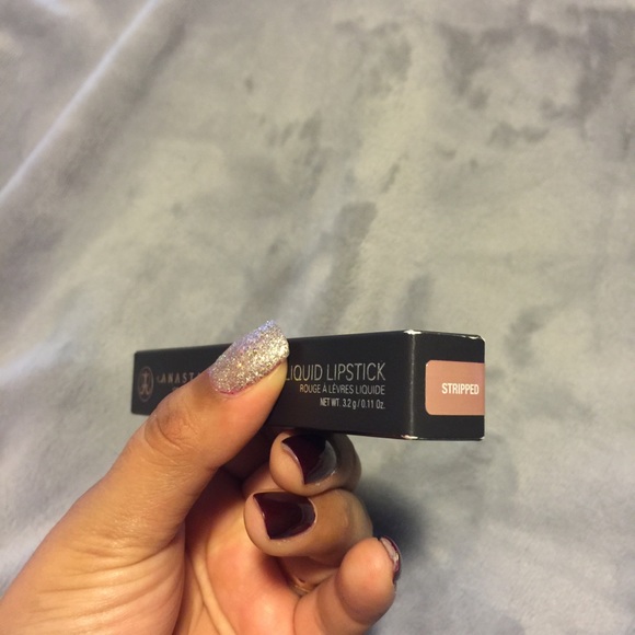 ABH/ lipstick "STRIPPED"