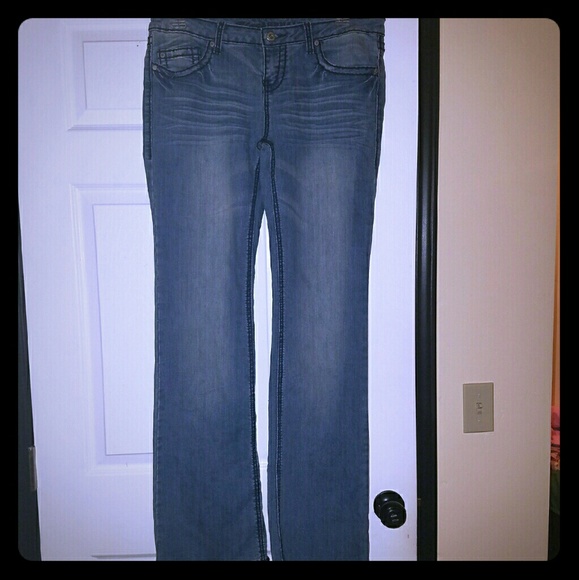 Cute boot cut jeans NWT