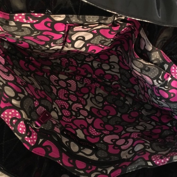Black Hello Kitty Quilted Purse - Picture 4 of 4